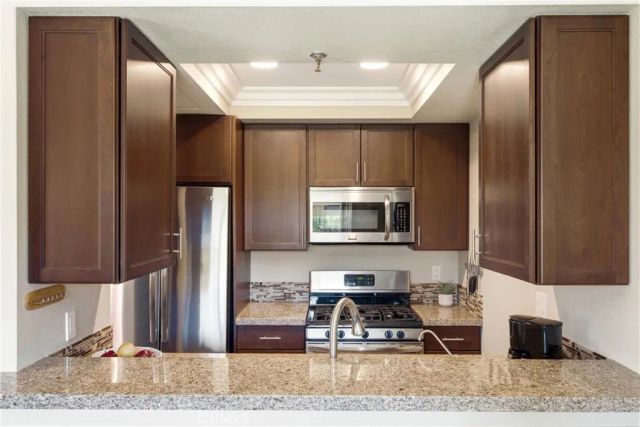 4722 Lakeview, Yorba Linda, CA 92886