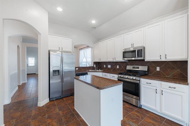 7014 Durango Creek Drive, Magnolia, TX 77354