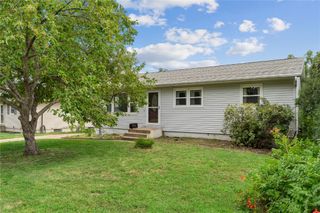 1721 34th Street NE, Cedar Rapids, IA 52402