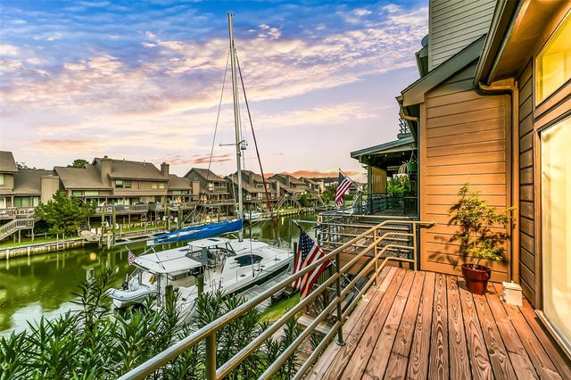 18201 Sandy Cove, Houston, TX 77058