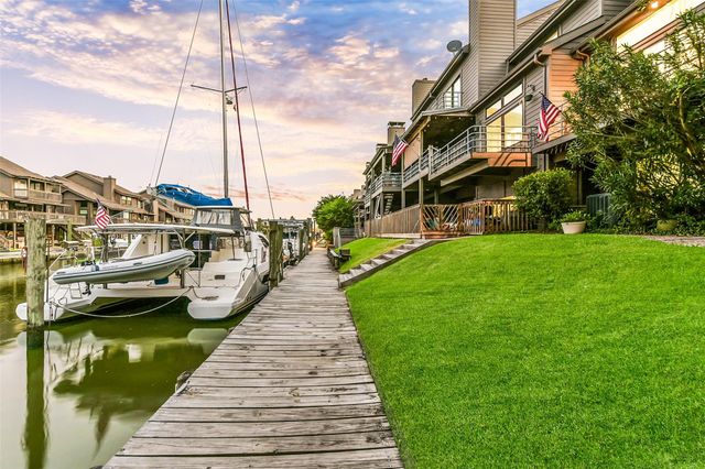 18201 Sandy Cove, Houston, TX 77058