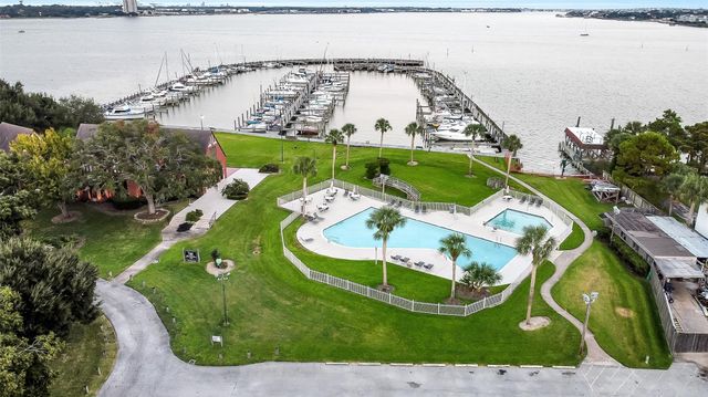 18201 Sandy Cove, Houston, TX 77058