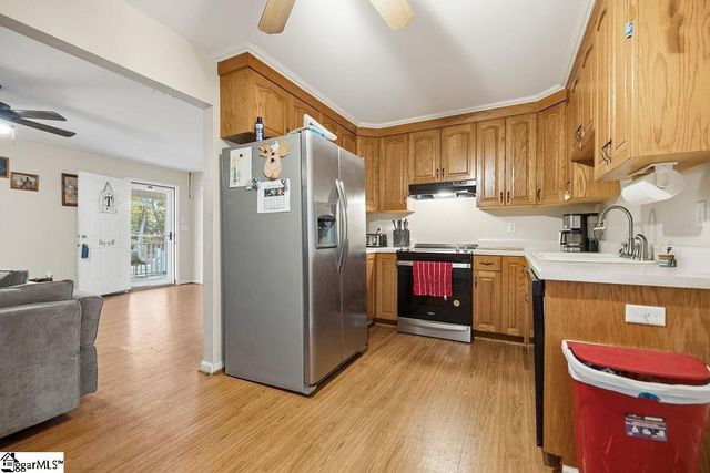 203 C P Hanks Road, Iva, SC 29655
