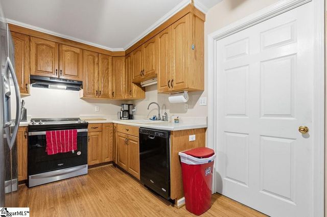 203 C P Hanks Road, Iva, SC 29655