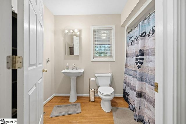 203 C P Hanks Road, Iva, SC 29655
