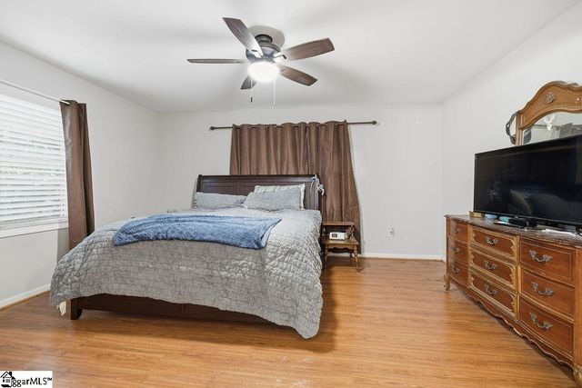 203 C P Hanks Road, Iva, SC 29655