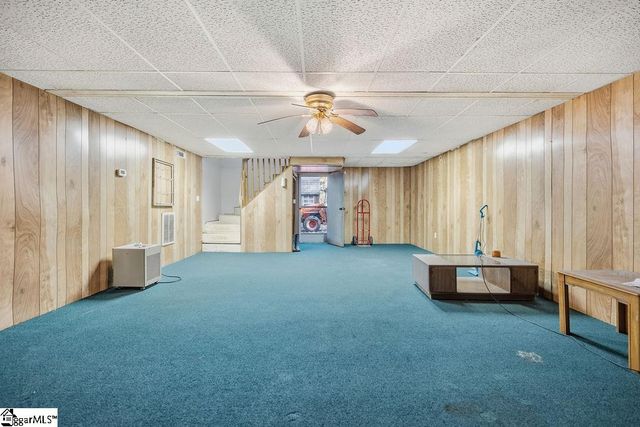 203 C P Hanks Road, Iva, SC 29655