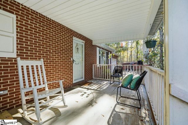203 C P Hanks Road, Iva, SC 29655