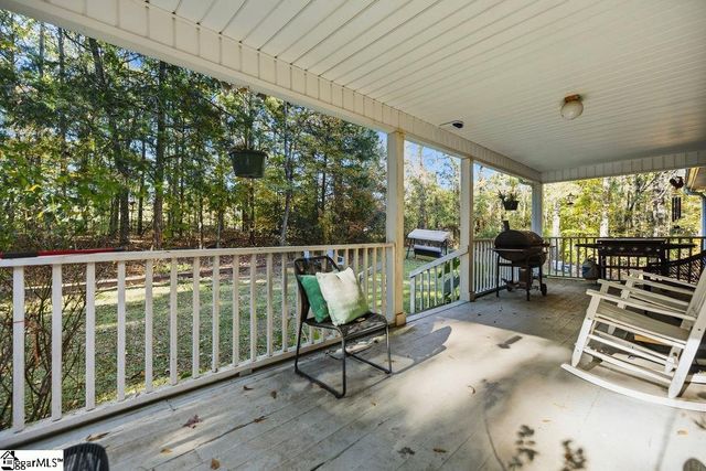 203 C P Hanks Road, Iva, SC 29655
