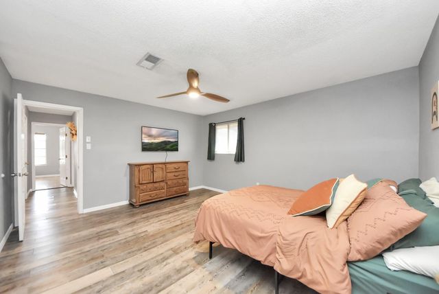 3906 Dolphin Lane, La Porte, TX 77571