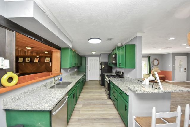 3906 Dolphin Lane, La Porte, TX 77571