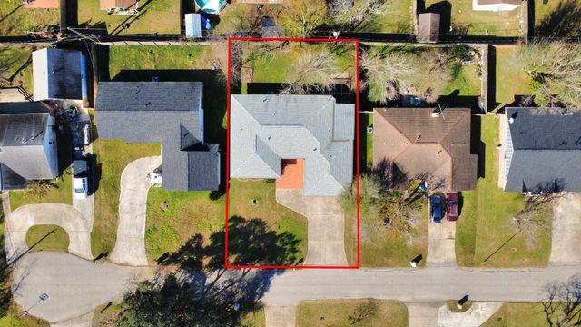 3906 Dolphin Lane, La Porte, TX 77571