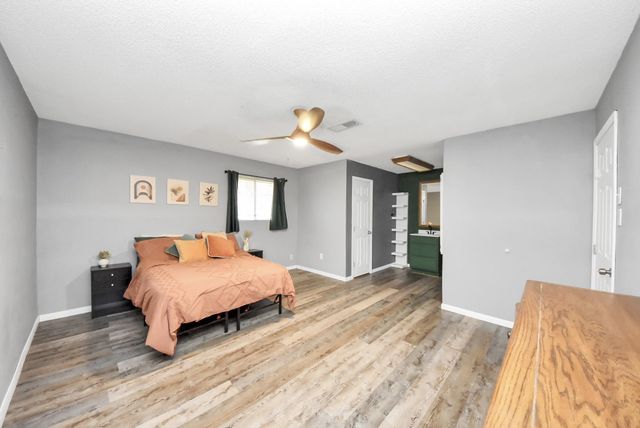 3906 Dolphin Lane, La Porte, TX 77571