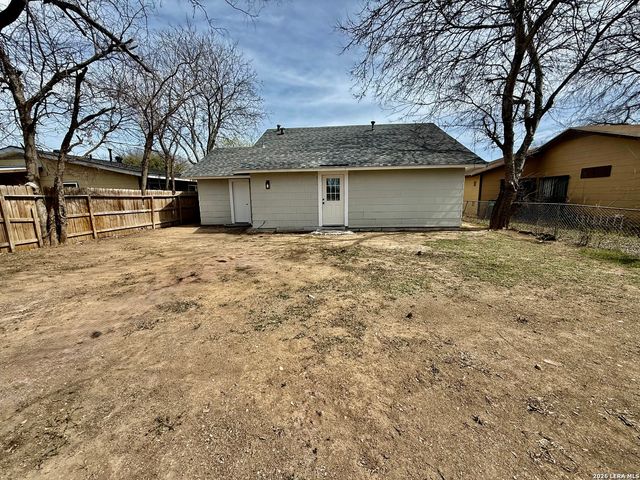 839 Pleasure Park, San Antonio, TX 78227