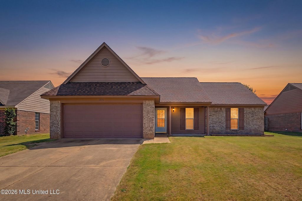 6892 Tealwood Drive, Horn Lake, MS 38637 — exterior