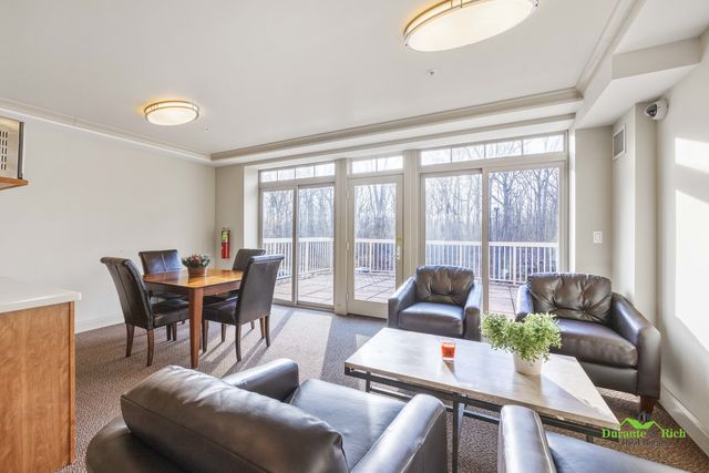 425 N BENJAMIN Drive 205, Vernon Hills, IL 60061