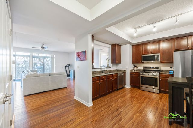 425 N BENJAMIN Drive 205, Vernon Hills, IL 60061