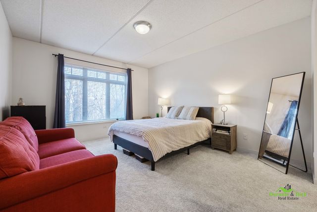 425 N BENJAMIN Drive 205, Vernon Hills, IL 60061