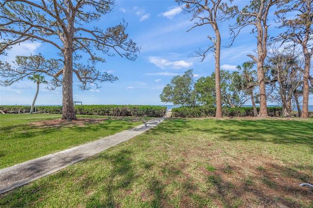 7620 WESTMORELAND DRIVE, Sarasota, FL 34243
