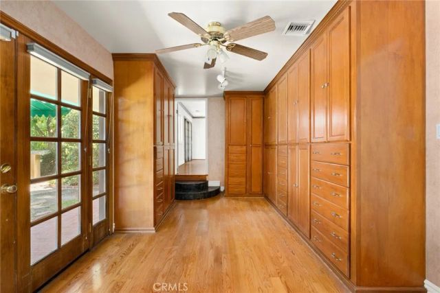 5220 Collier Place, Woodland Hills, CA 91356