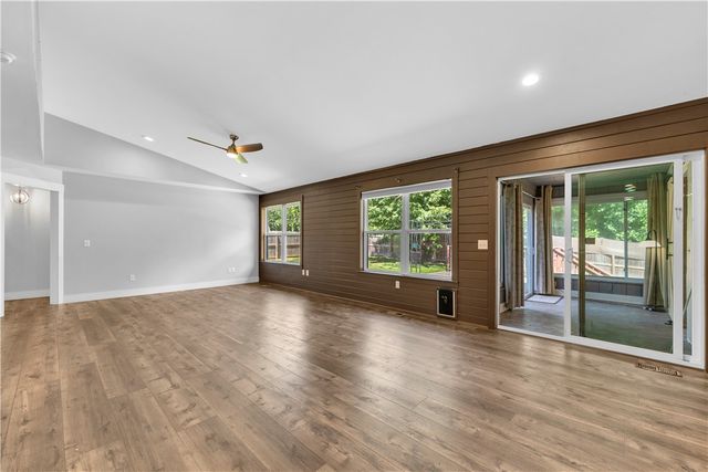 3 Ashton Circle, Bella Vista, AR 72715