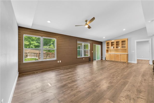 3 Ashton Circle, Bella Vista, AR 72715