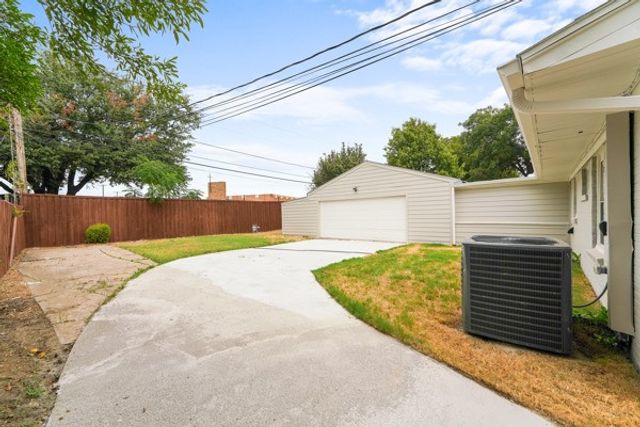 14011 Stardust Lane, Farmers Branch, TX 75234