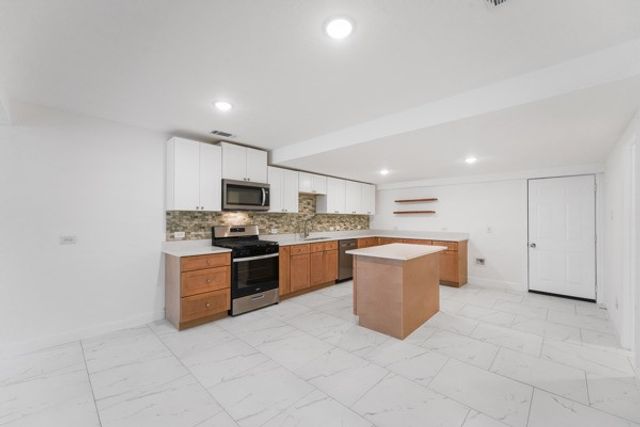 14011 Stardust Lane, Farmers Branch, TX 75234