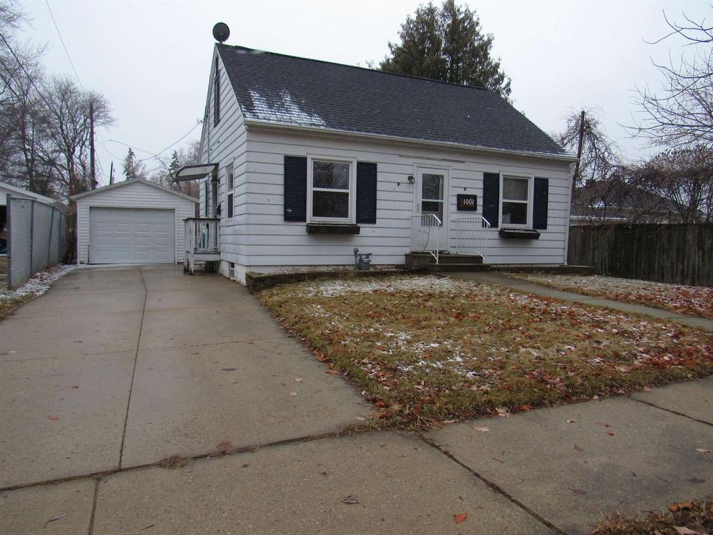 1001 8TH STREET, Green Bay, WI 54304