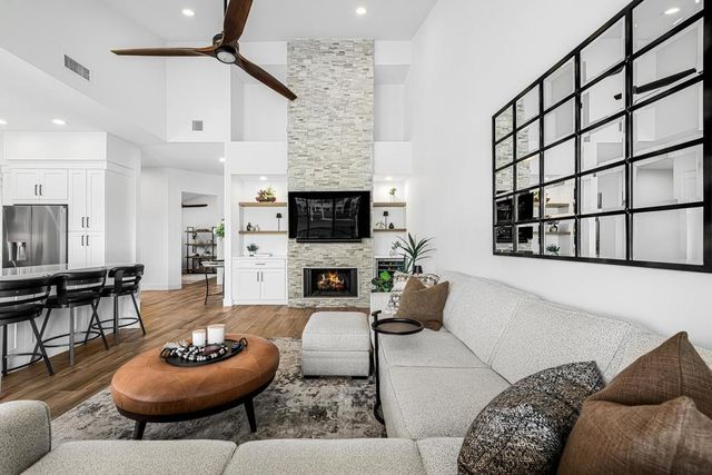 76216 Sweet Pea Way, Palm Desert, CA 92211