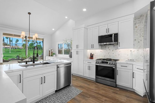 76216 Sweet Pea Way, Palm Desert, CA 92211