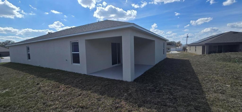 Image 10 of property listing at 1723 REDFIN WAY, Poinciana, FL 34759