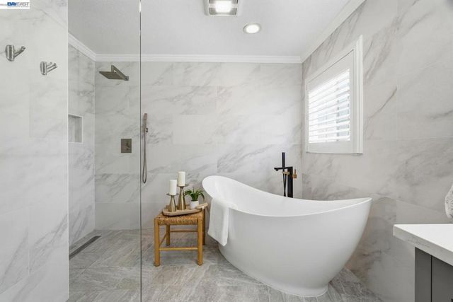 38048 Palmer Dr, Fremont, CA 94536