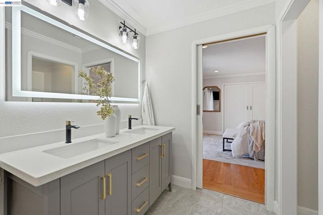 38048 Palmer Dr, Fremont, CA 94536