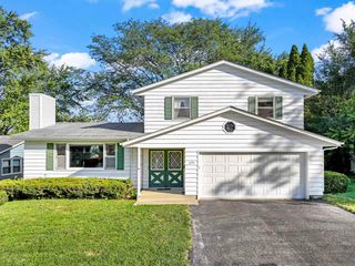 336 W Margaret Terrace, Cary, IL 60013