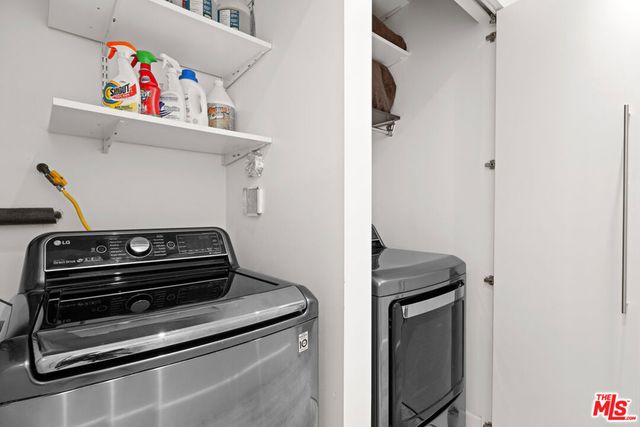 1250 N Harper Avenue 401, West Hollywood, CA 90046