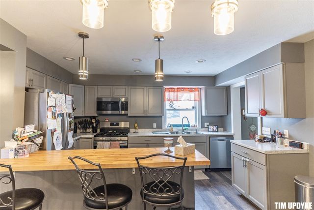 577 W Bard Road, Muskegon, MI 49445