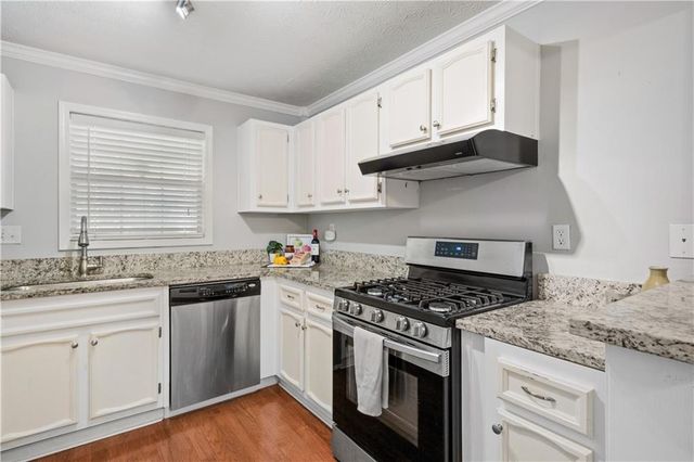 304 Natchez Trace, Atlanta, GA 30350