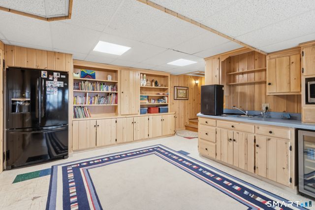 158 Westledge Road, Simsbury, CT 06092