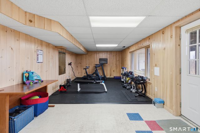 158 Westledge Road, Simsbury, CT 06092