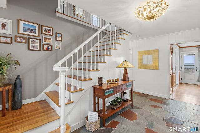 158 Westledge Road, Simsbury, CT 06092