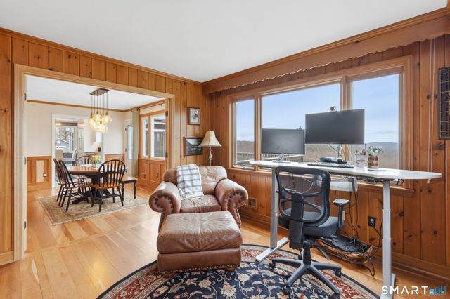 158 Westledge Road, Simsbury, CT 06092