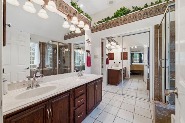 840 Lionel Way, Fort Worth, TX 76108