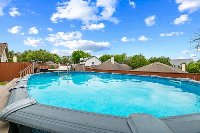 840 Lionel Way, Fort Worth, TX 76108