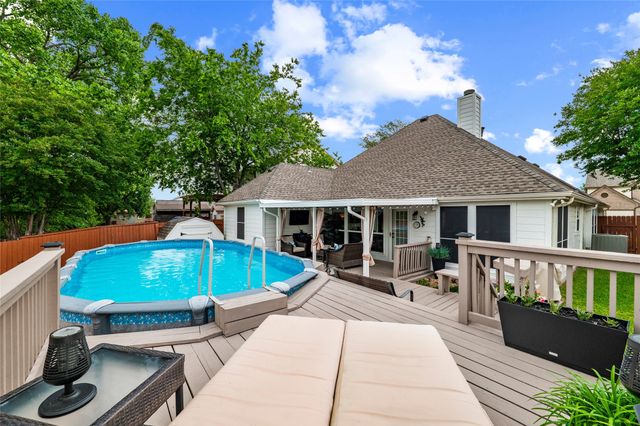840 Lionel Way, Fort Worth, TX 76108