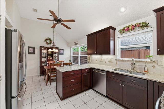 840 Lionel Way, Fort Worth, TX 76108