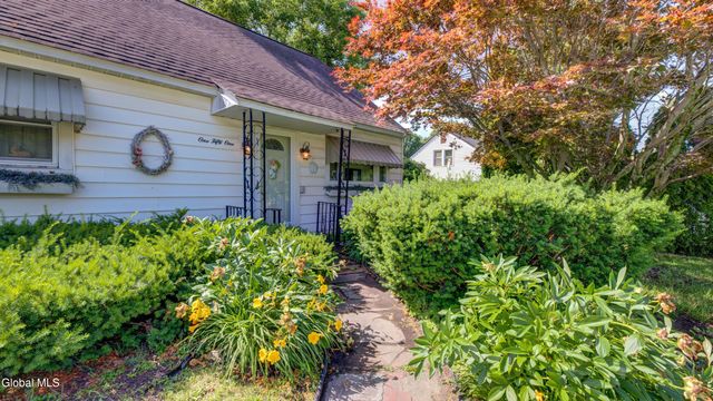 151 S Kingsboro Avenue, Gloversville, NY 12078