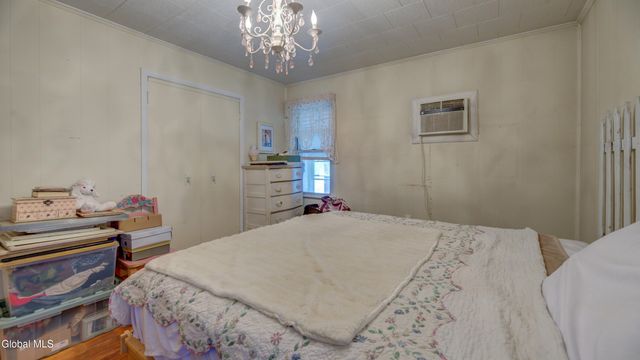 151 S Kingsboro Avenue, Gloversville, NY 12078