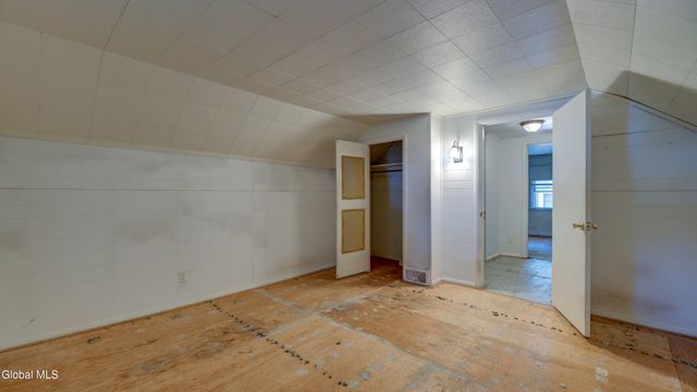 151 S Kingsboro Avenue, Gloversville, NY 12078