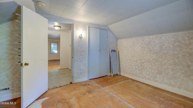 151 S Kingsboro Avenue, Gloversville, NY 12078